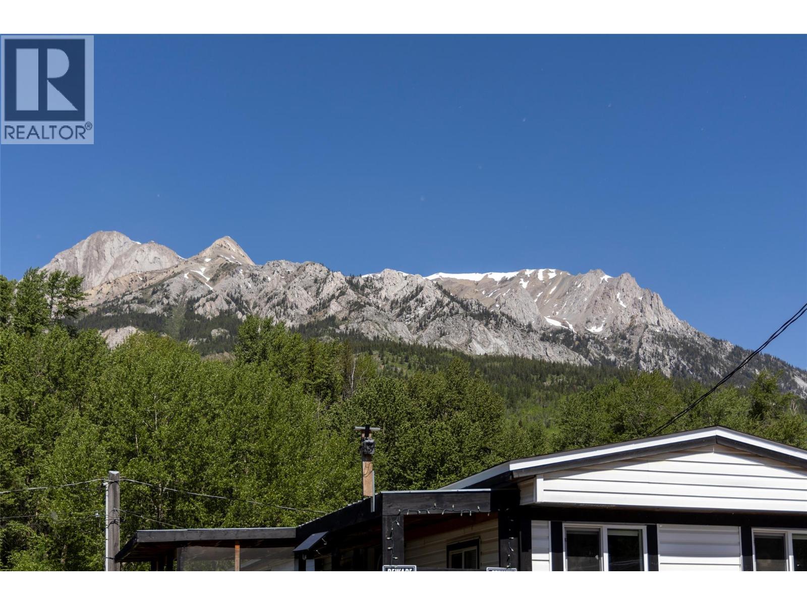 2011 3 Highway Unit# 12, Fernie