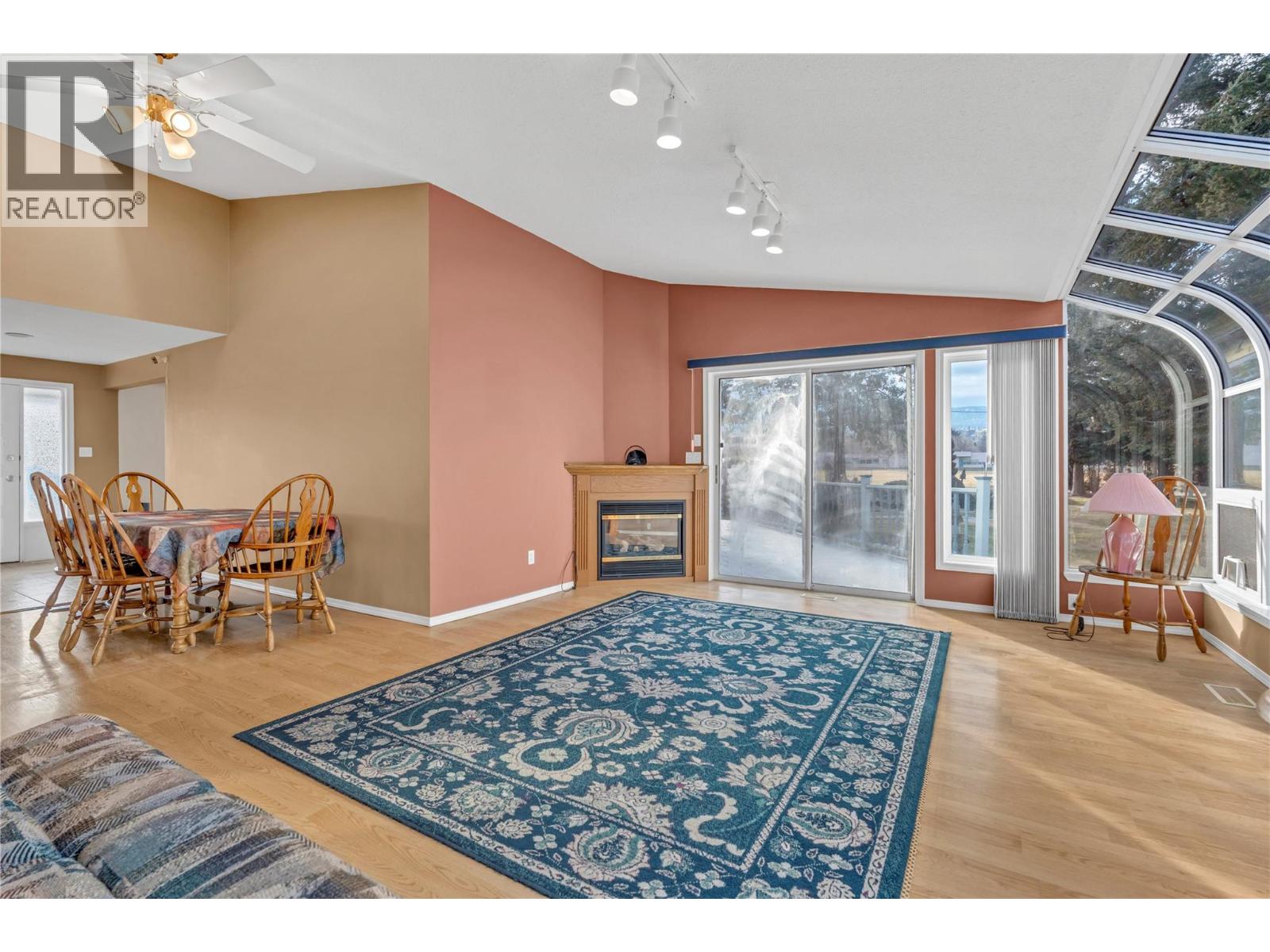 706 Miller Street, Summerland