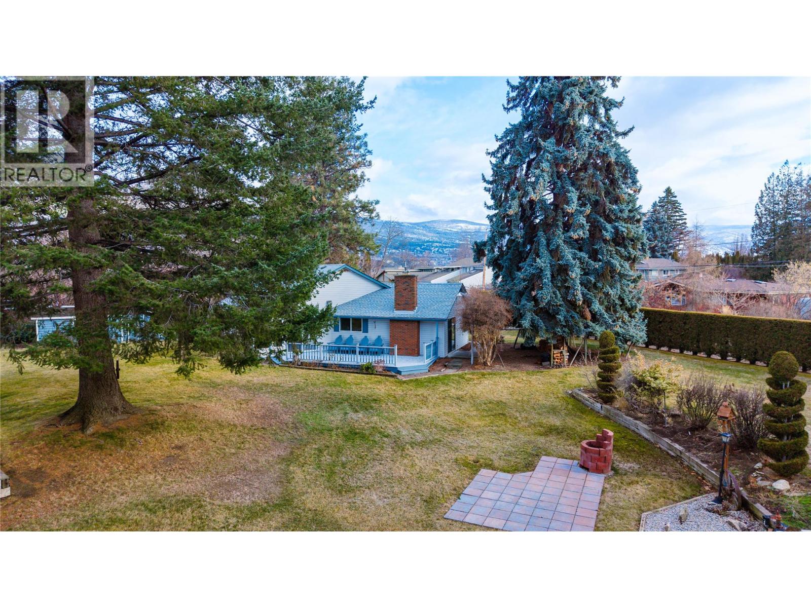 706 Miller Street, Summerland