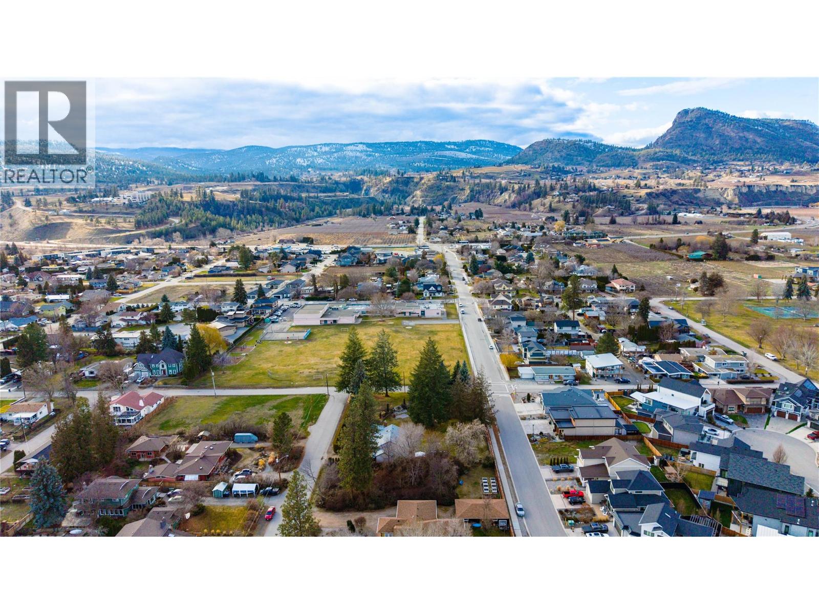 706 Miller Street, Summerland