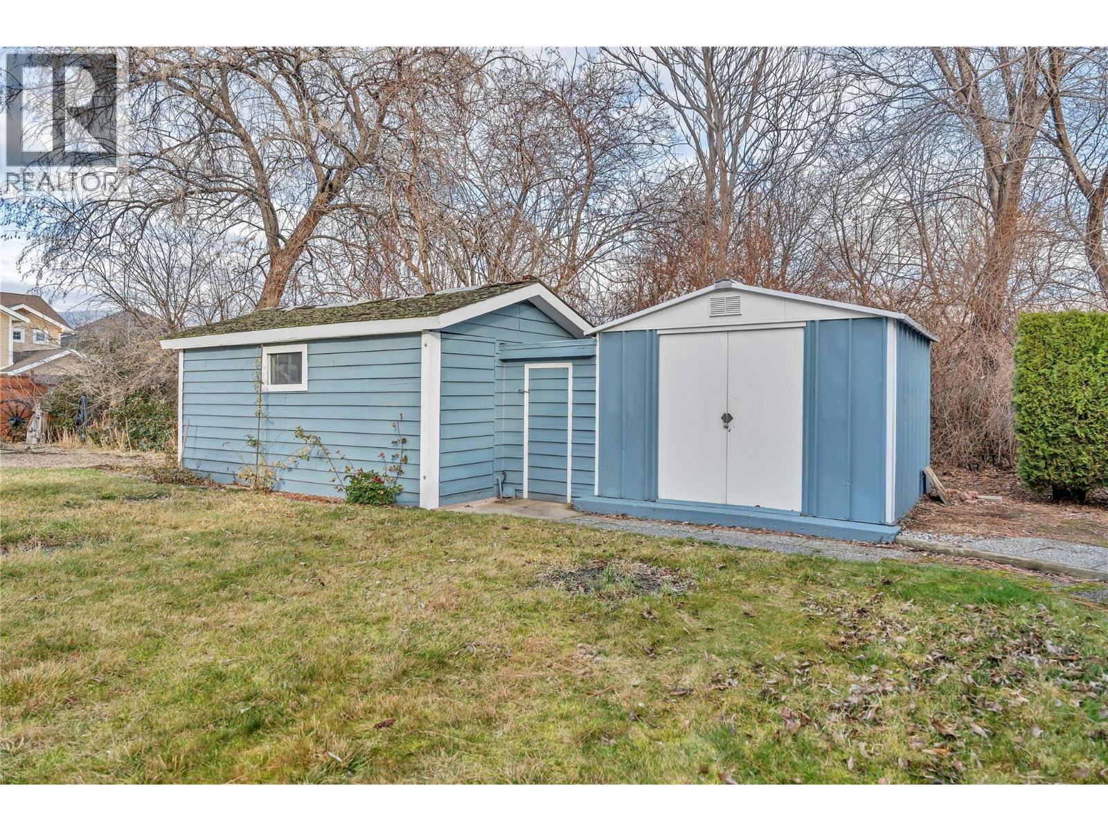 706 Miller Street, Summerland