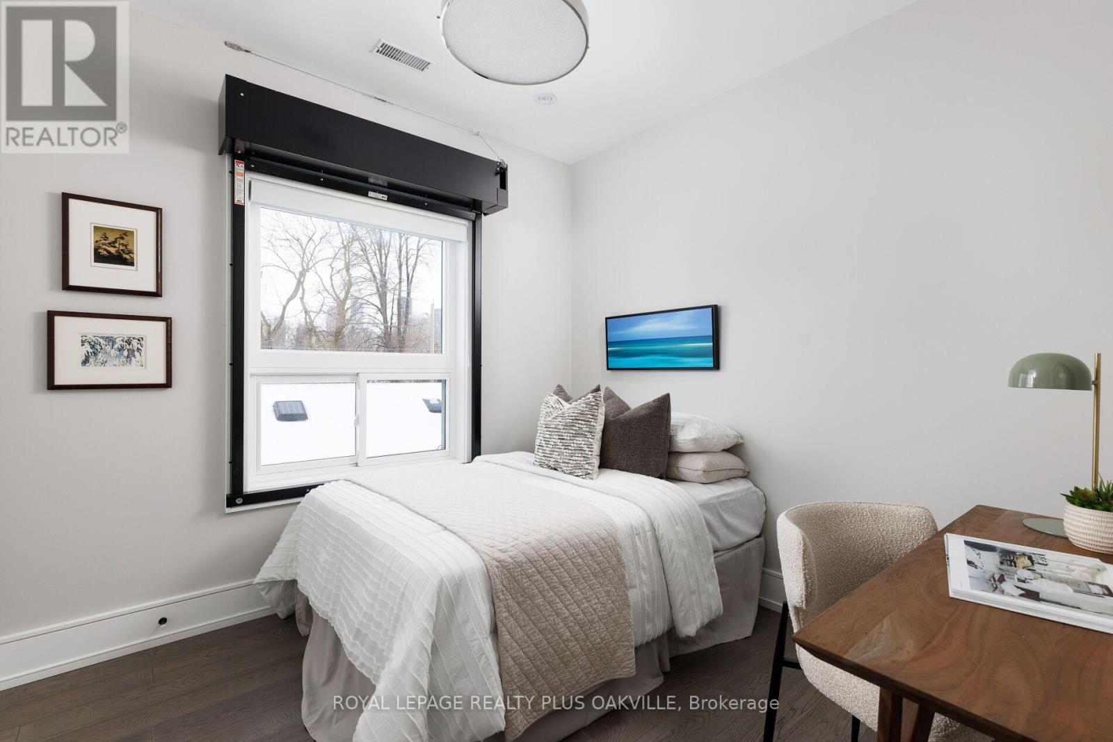 367 MANOR ROAD E,Toronto (Mount Pleasant East),,