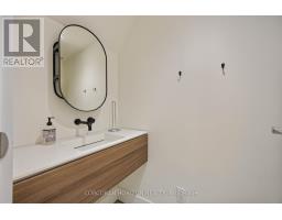 914 Eastern Avenue, Toronto, ON M4L1A4 Photo 23