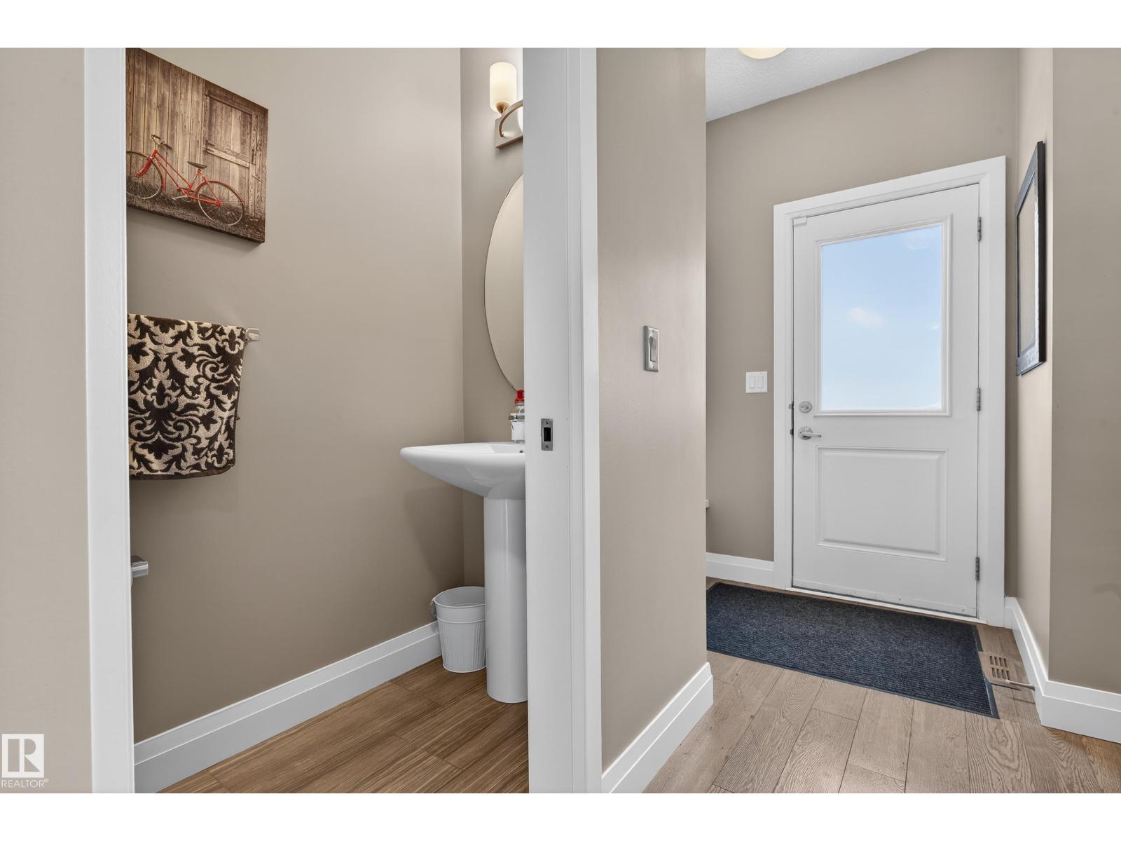 135 GILMORE WY - 22