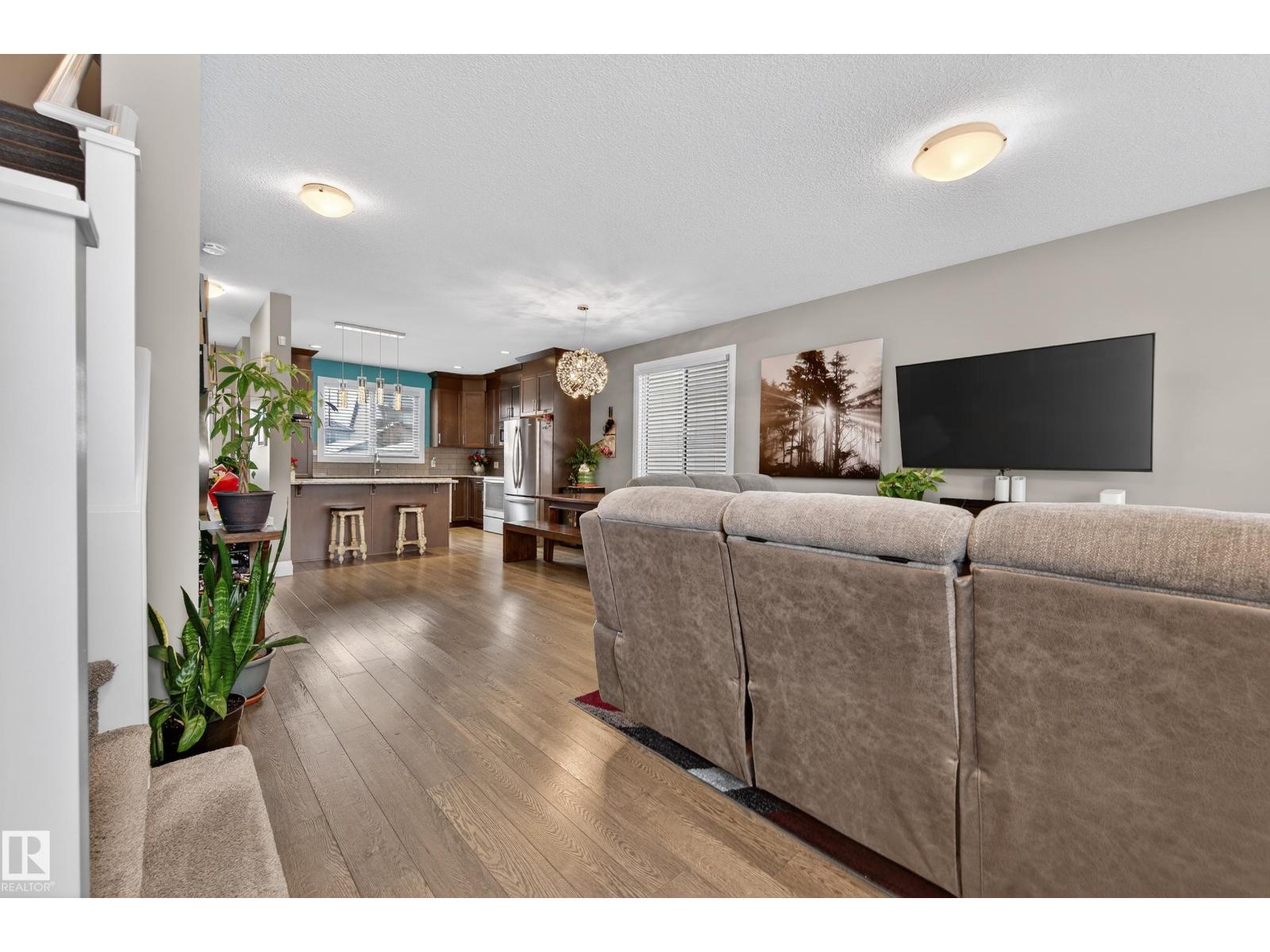 135 GILMORE WY - 5
