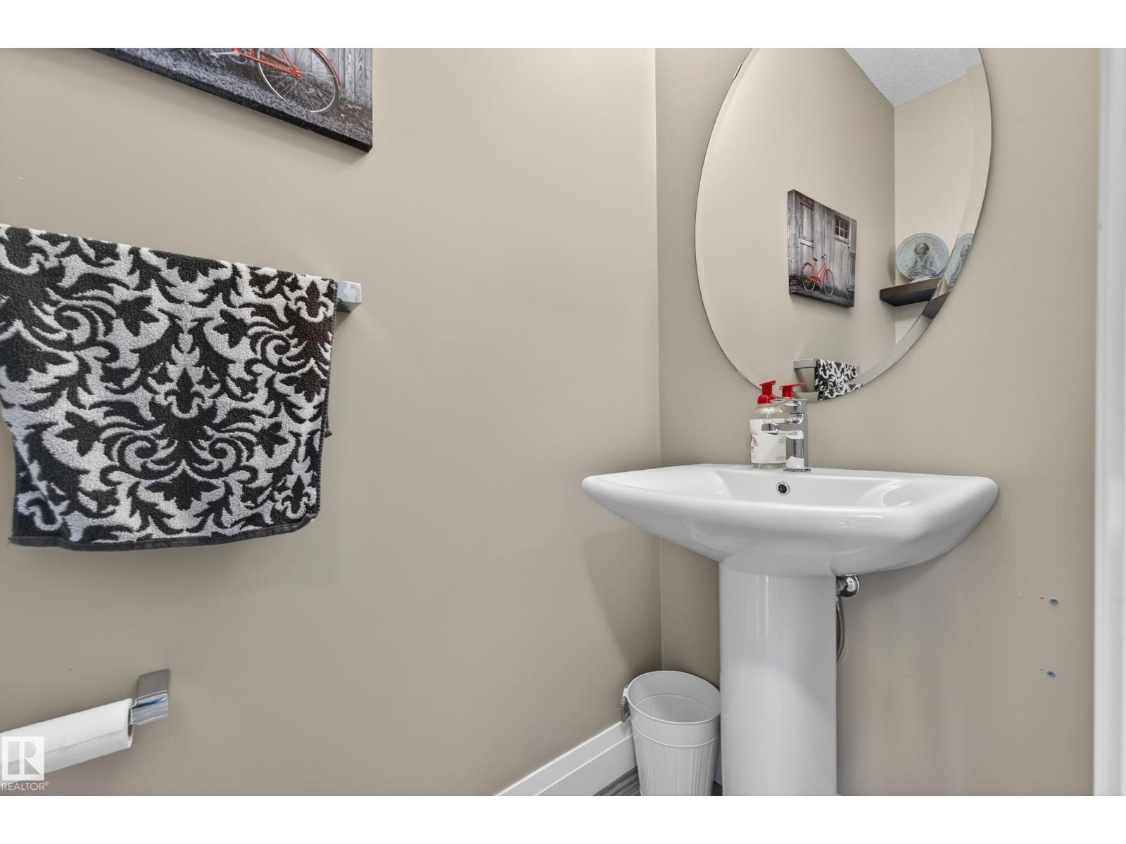 135 GILMORE WY - 23