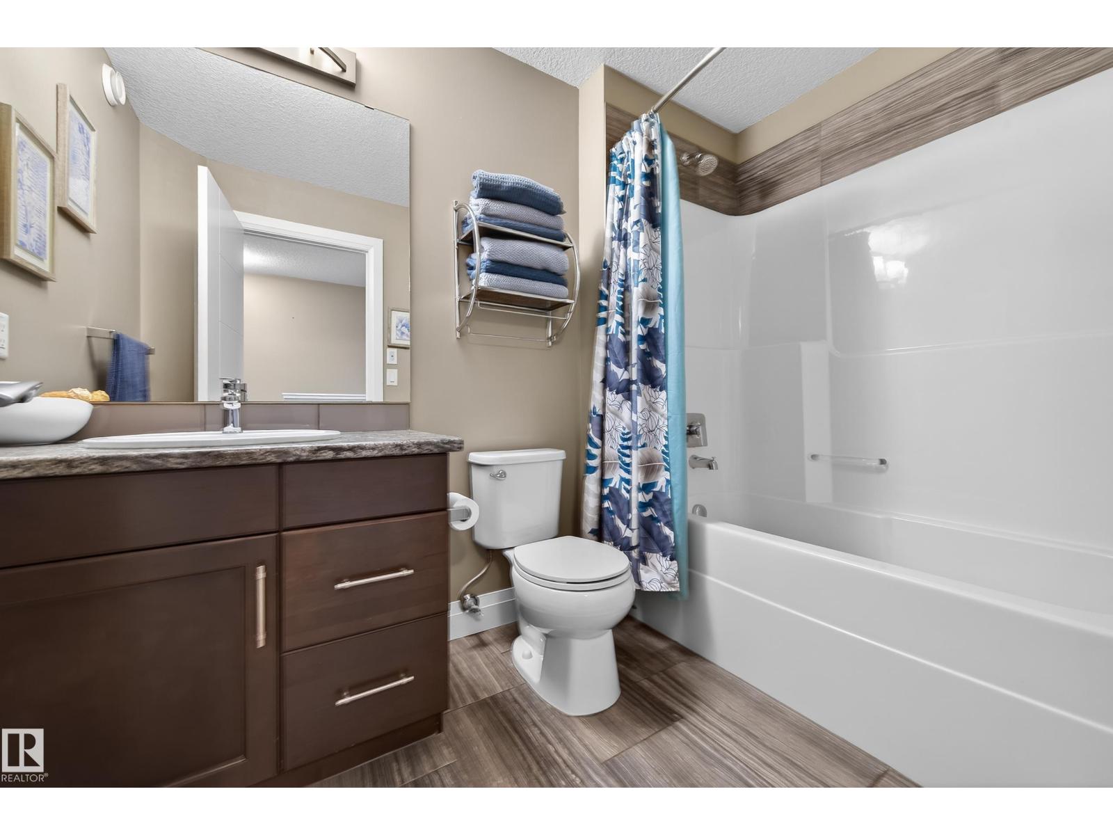 135 GILMORE WY - 30