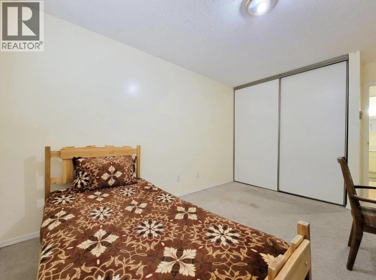 302 10TH Avenue Unit# 202, Invermere