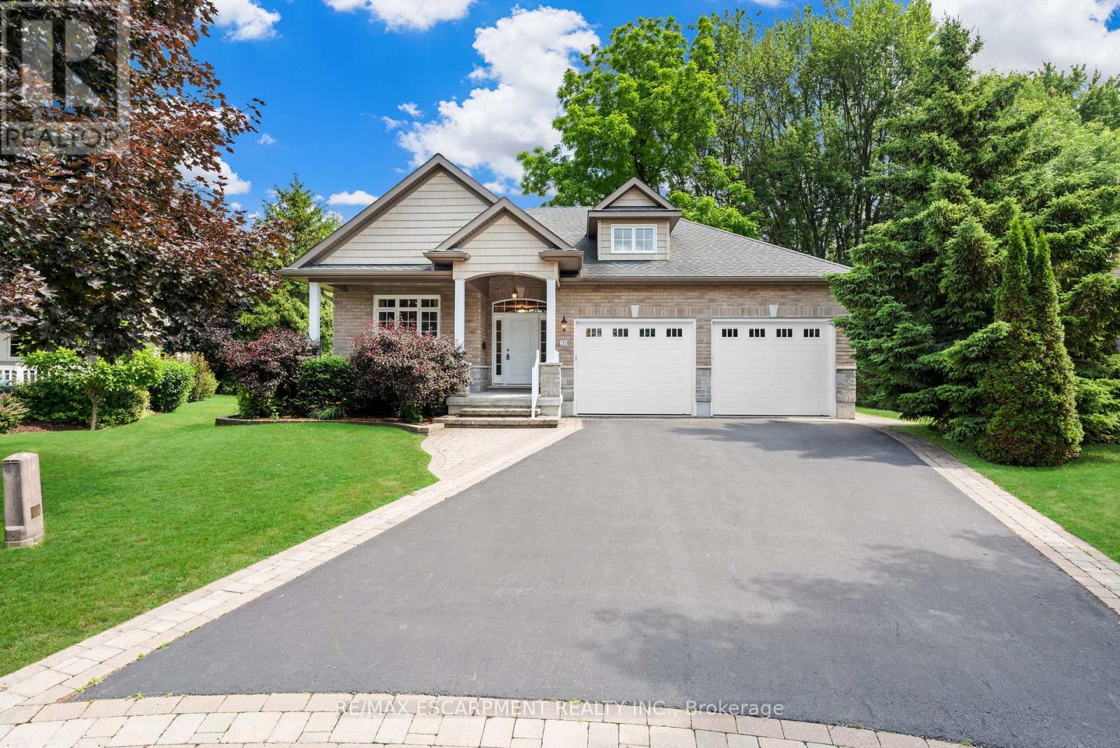 28 MAPLEWOOD COURT - 1
