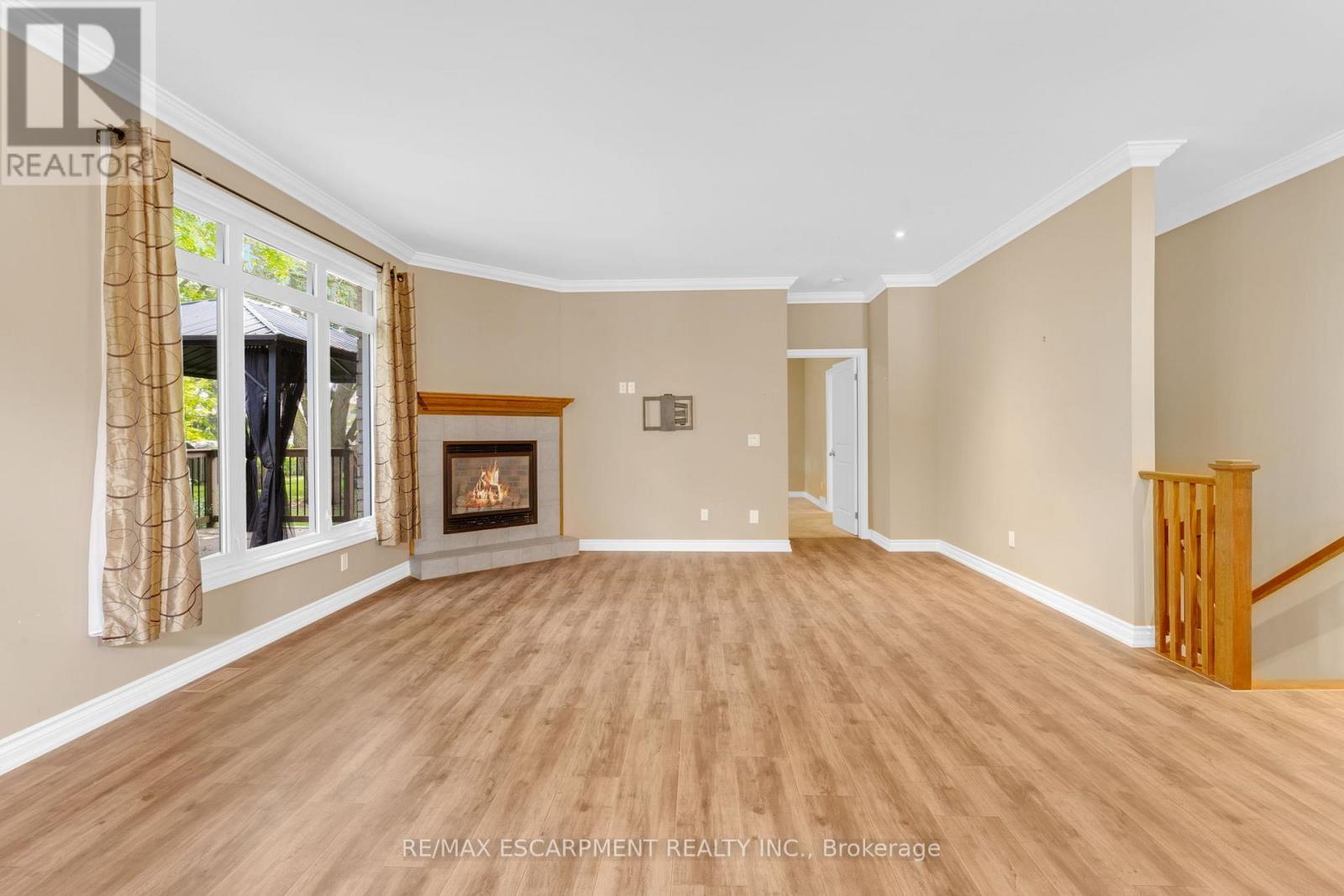 28 MAPLEWOOD COURT - 21