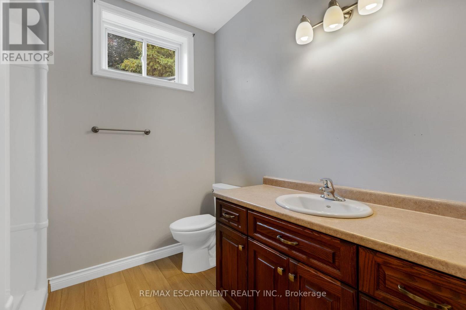 28 MAPLEWOOD COURT - 38