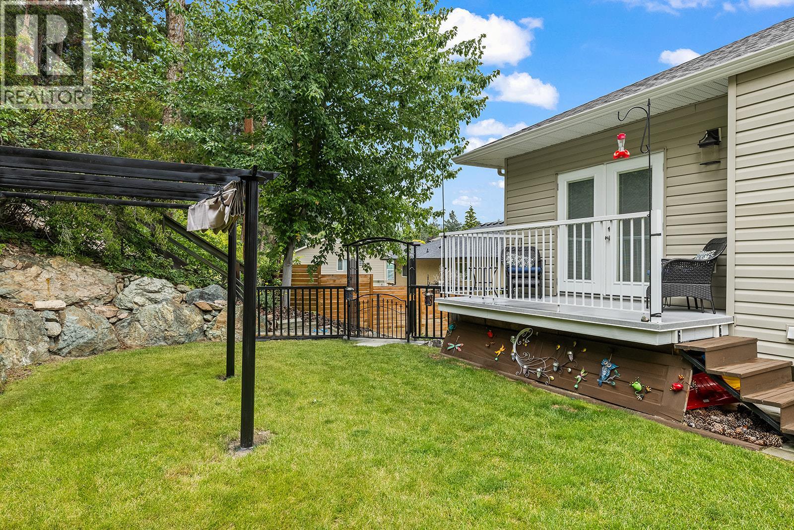 5827 Victoria Street, Peachland