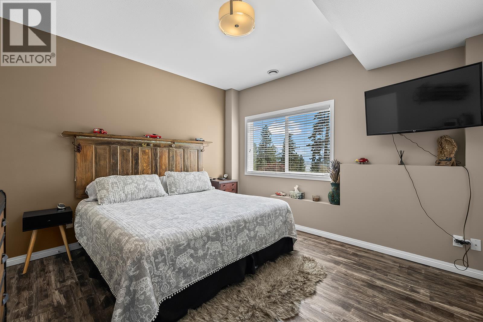 5827 Victoria Street, Peachland