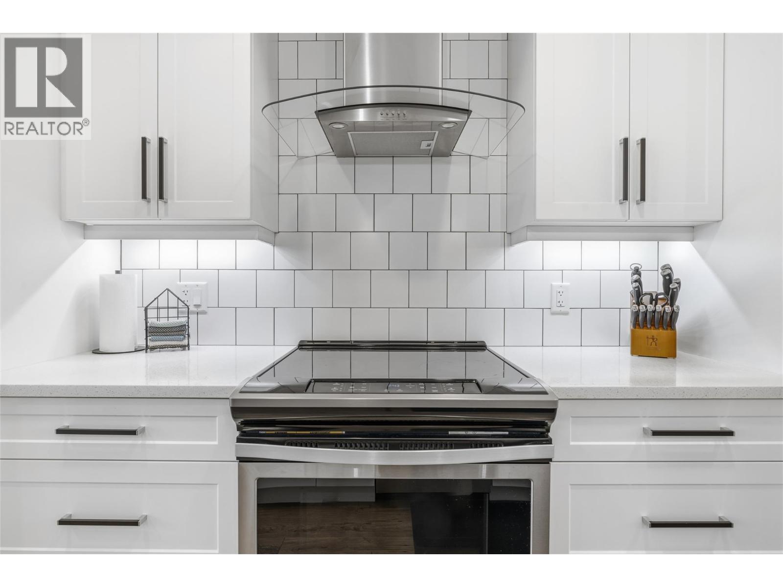 12075 Oceola Road Unit# 33, Lake Country