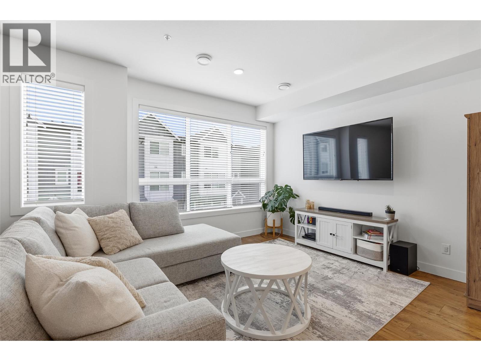 12075 Oceola Road Unit# 33, Lake Country