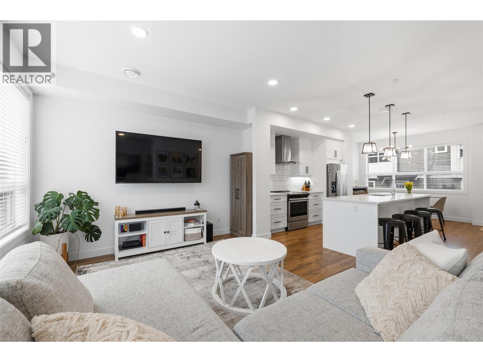 12075 Oceola Road Unit# 33, Lake Country