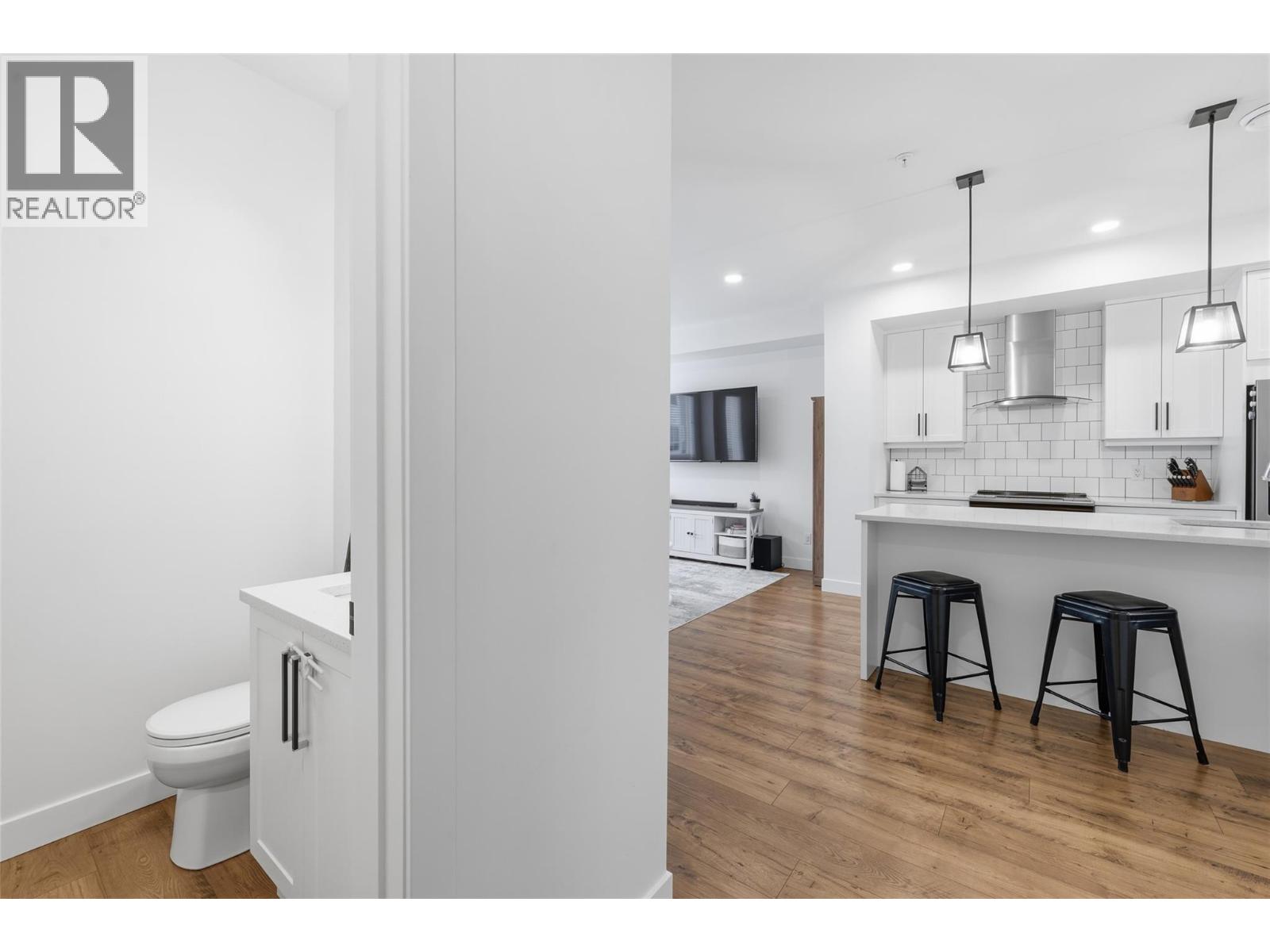 12075 Oceola Road Unit# 33, Lake Country