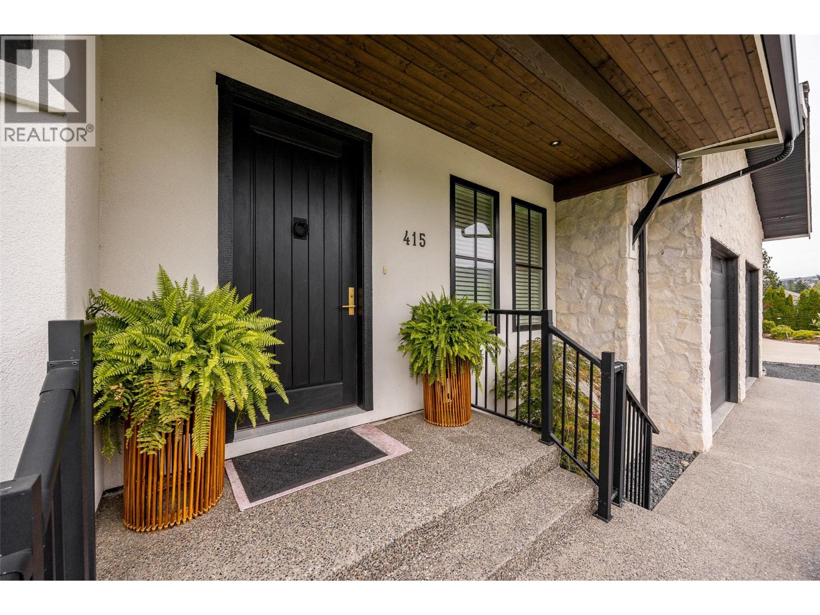 415 Curlew Drive, Kelowna