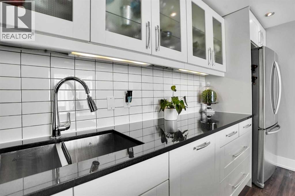 Single Family House for Sale in    Avenue SW Beltline Calgary 