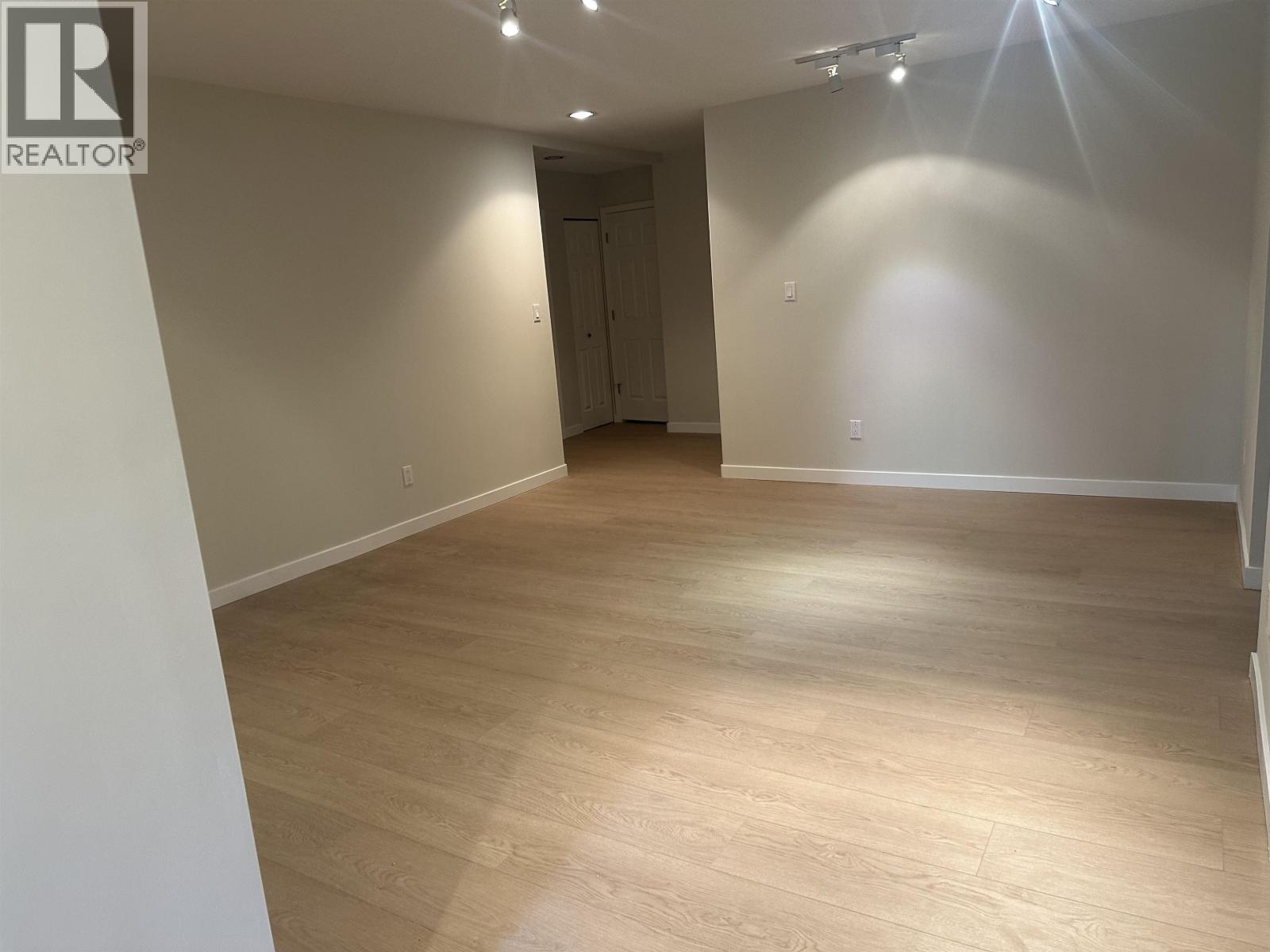 6900 GRAY AVENUE, Burnaby