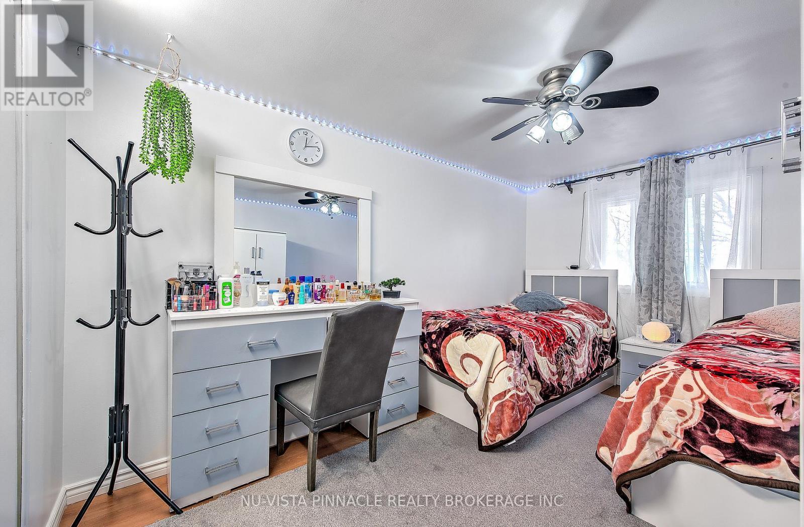 34 ROSAMOND CRESCENT Property Photo
