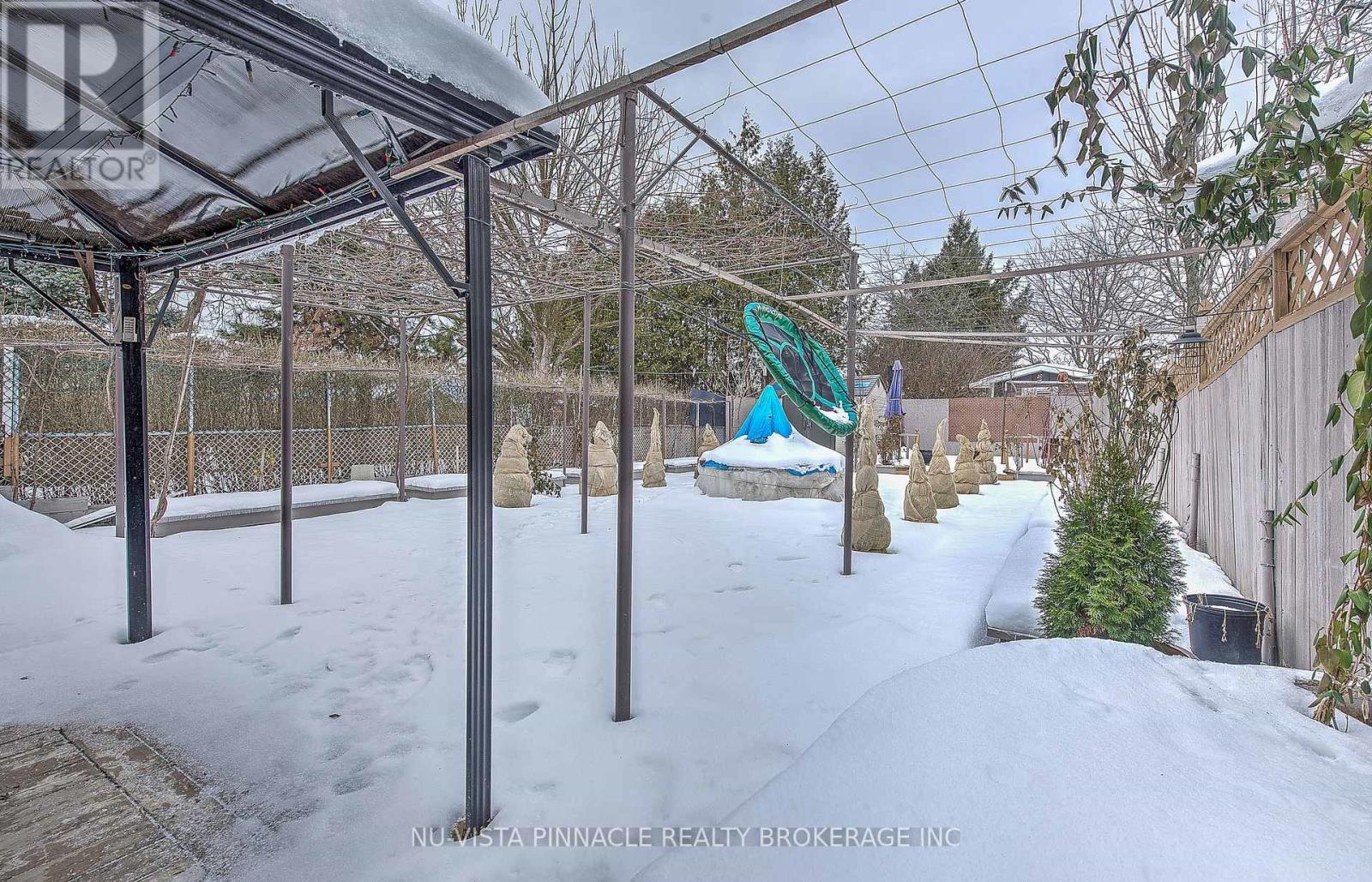 34 ROSAMOND CRESCENT Property Photo