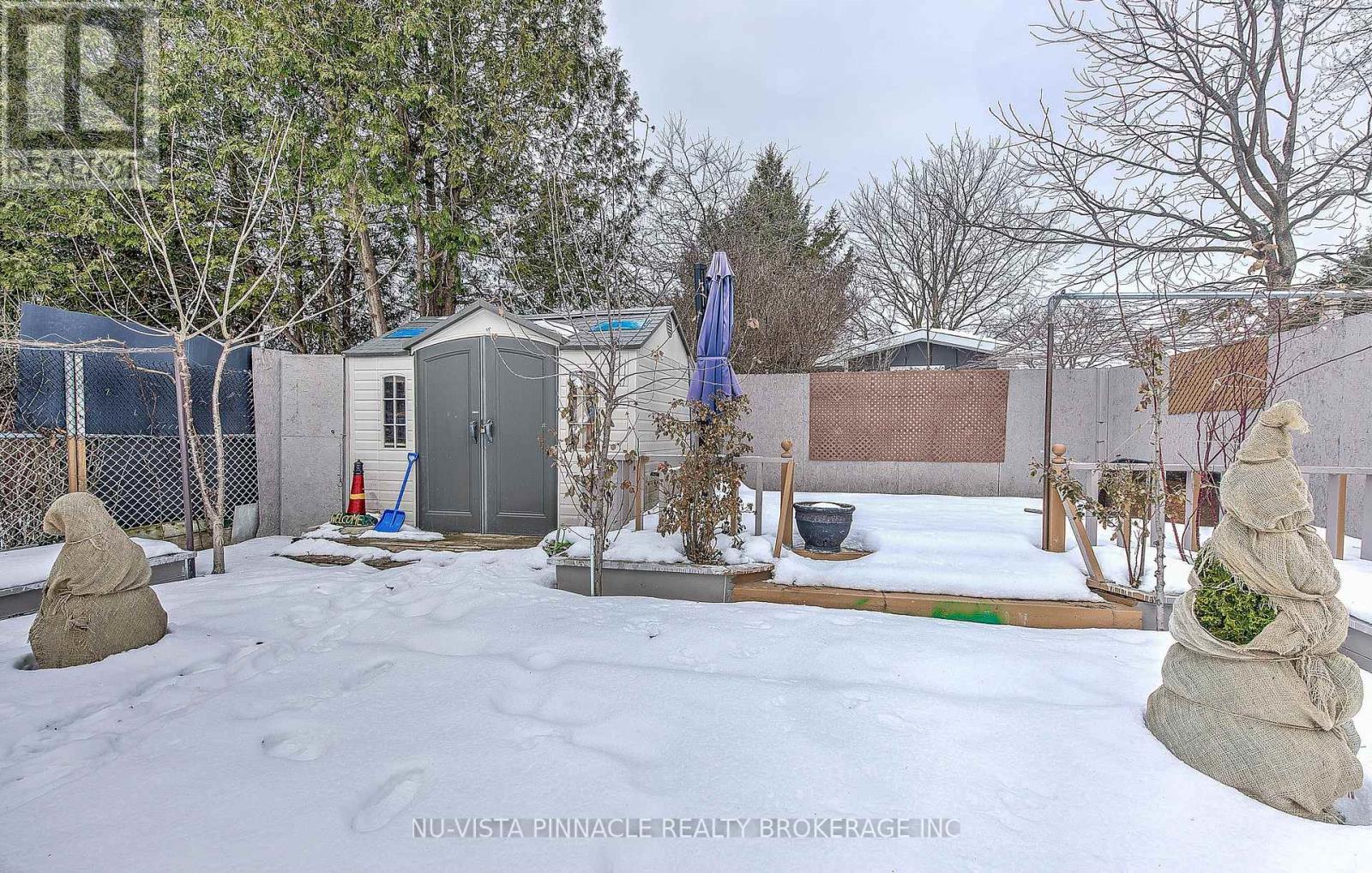 34 ROSAMOND CRESCENT Property Photo