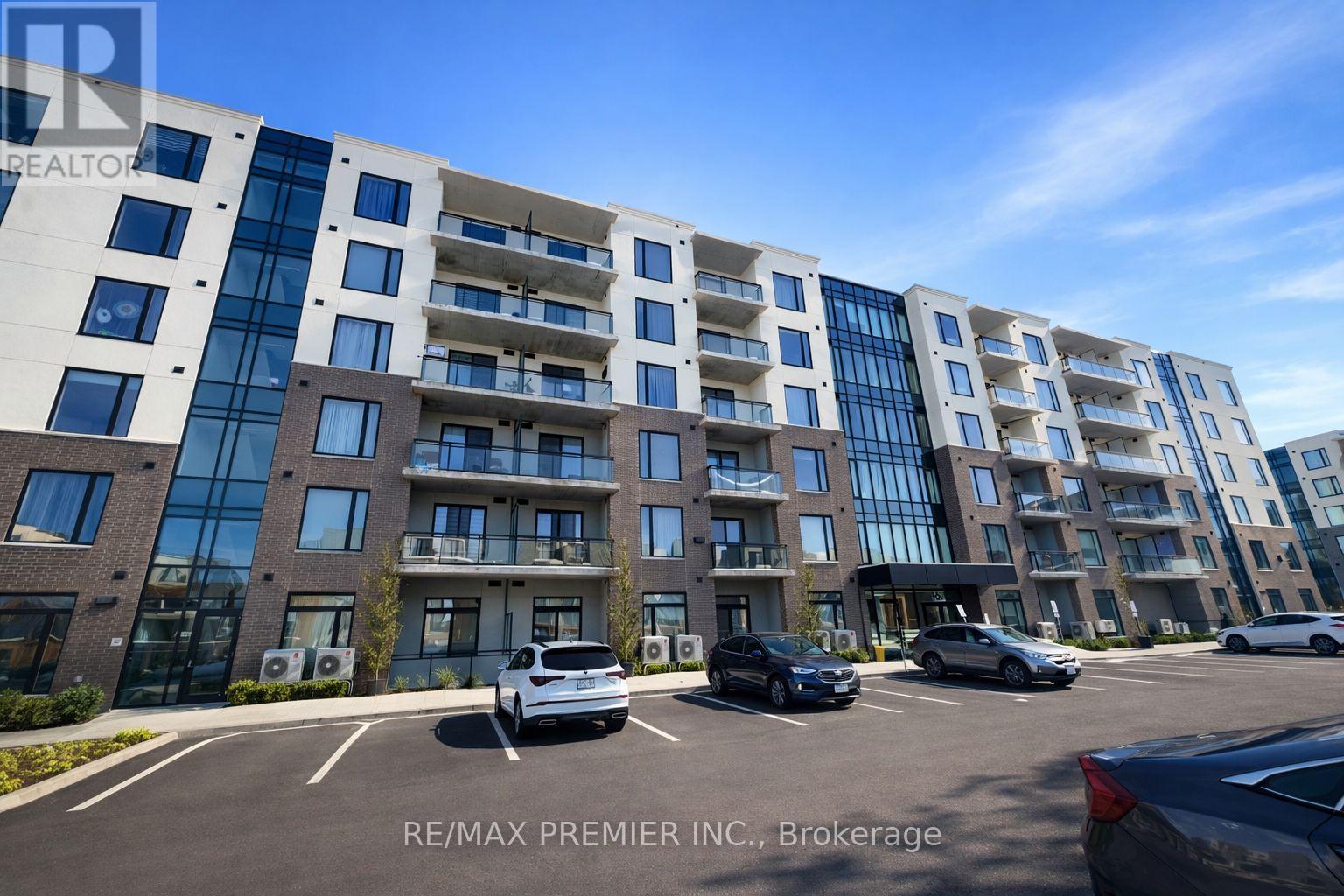 606 - 107 ROGER STREET