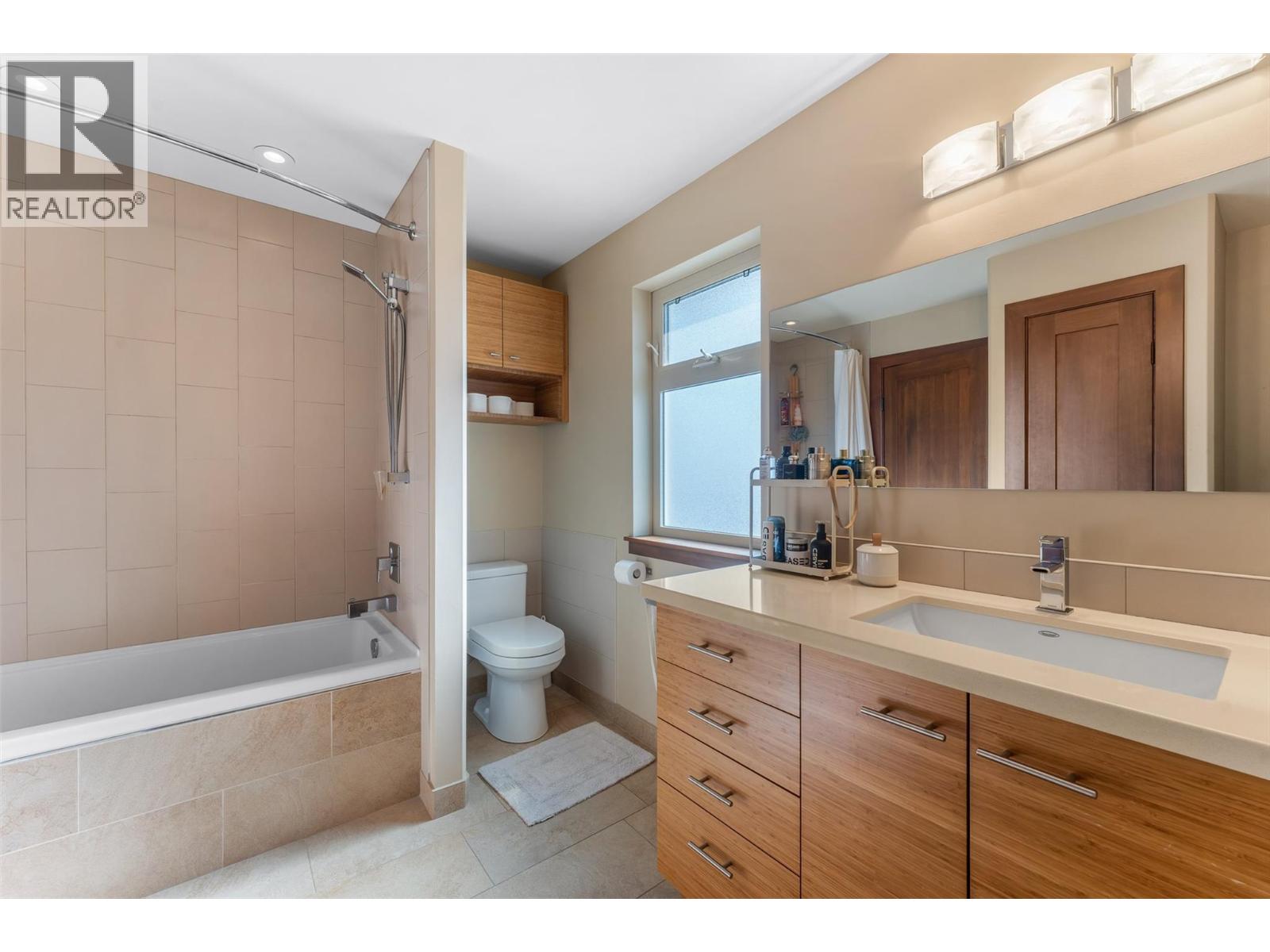 959 Regal Road, West Kelowna