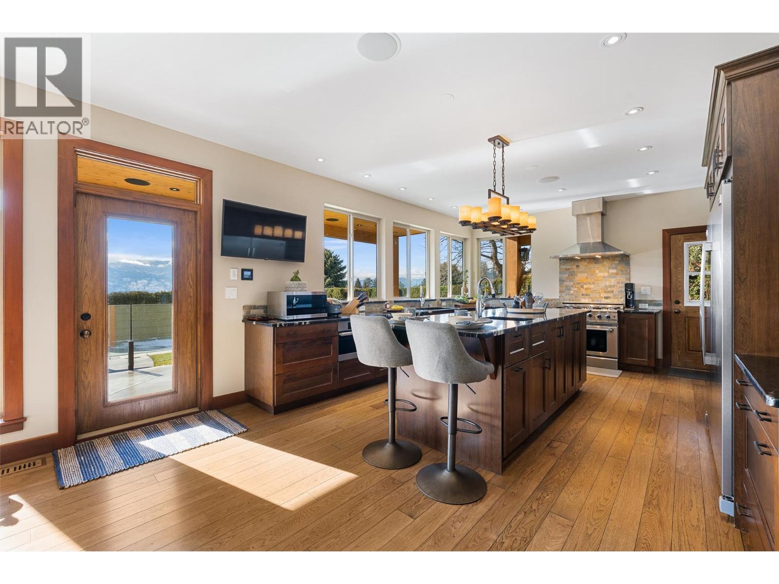 959 Regal Road, West Kelowna