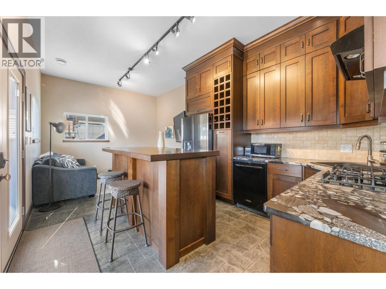 959 Regal Road, West Kelowna