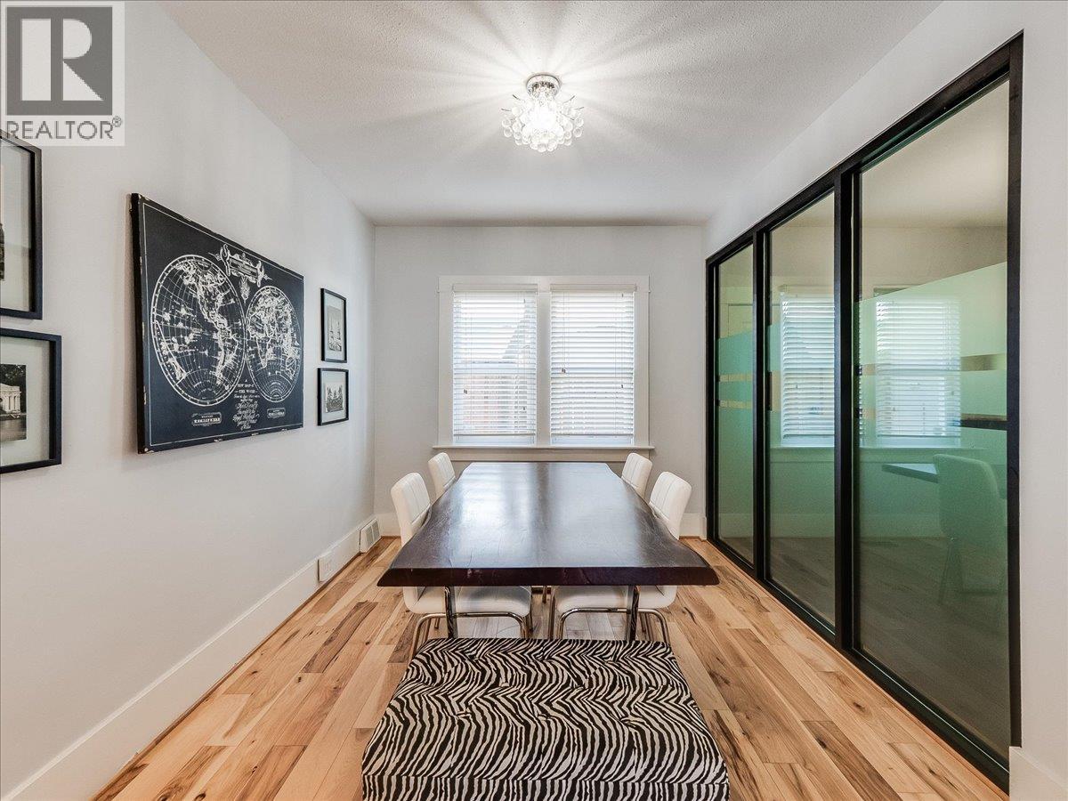 1590 Bay Avenue, Trail