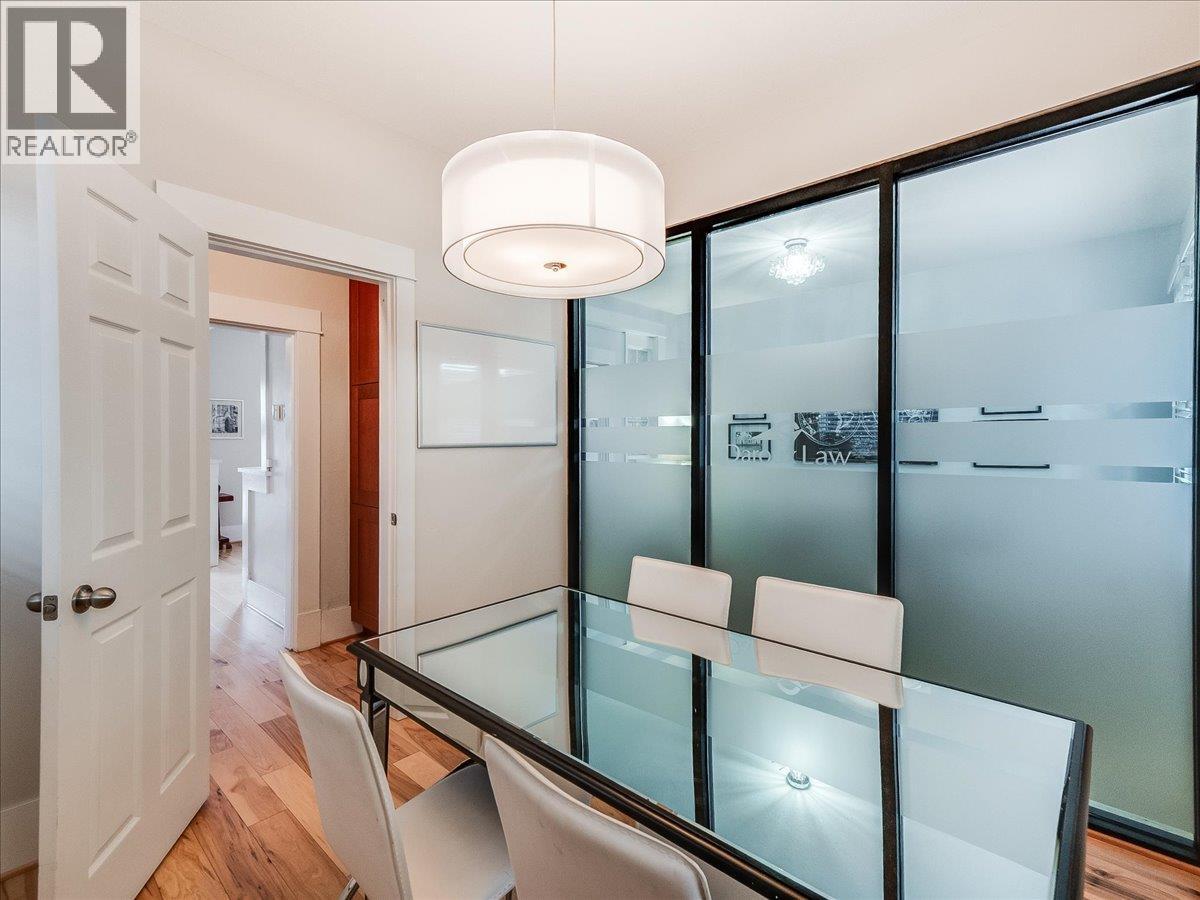 1590 Bay Avenue, Trail