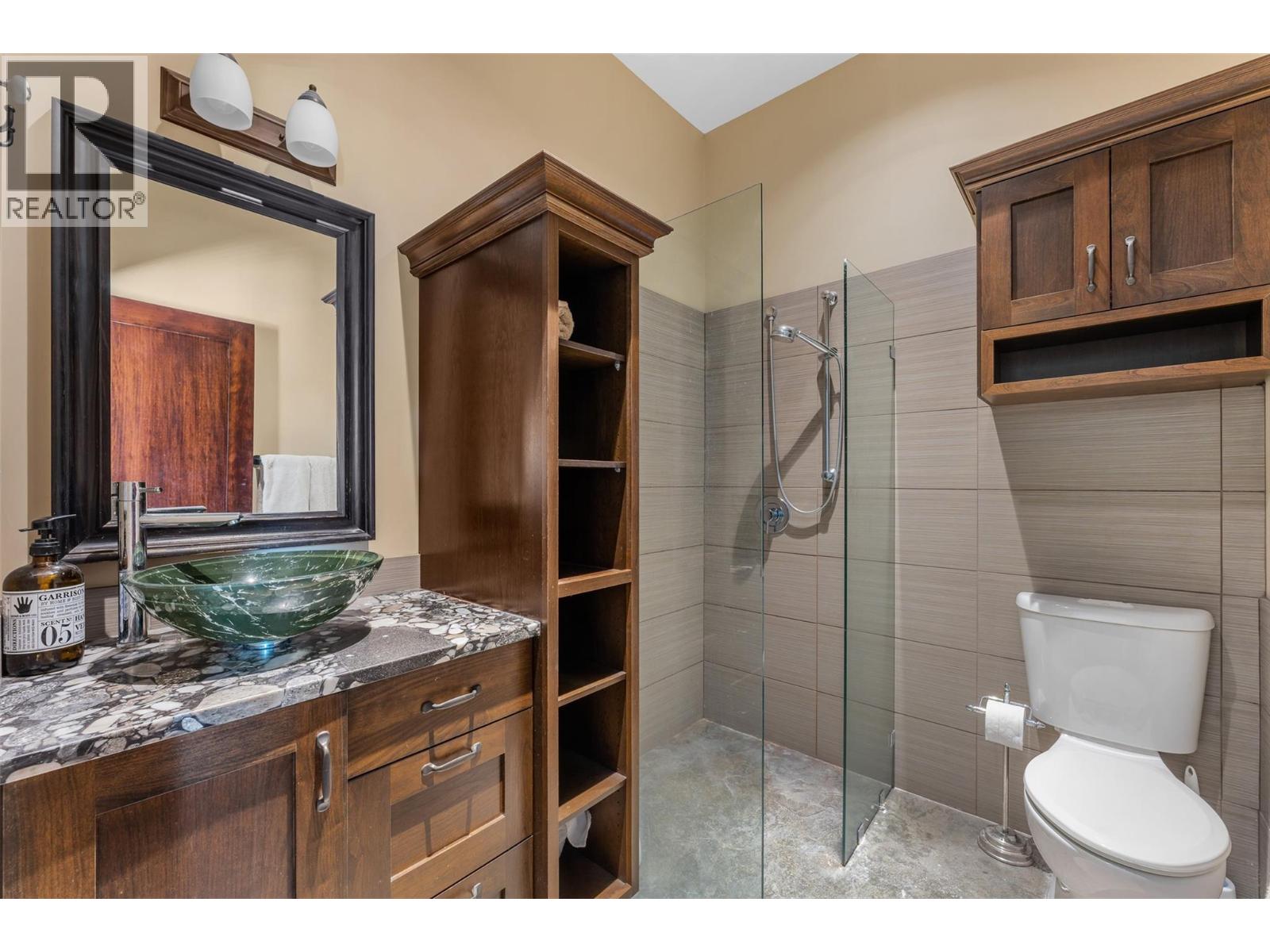 959 Regal Road, West Kelowna