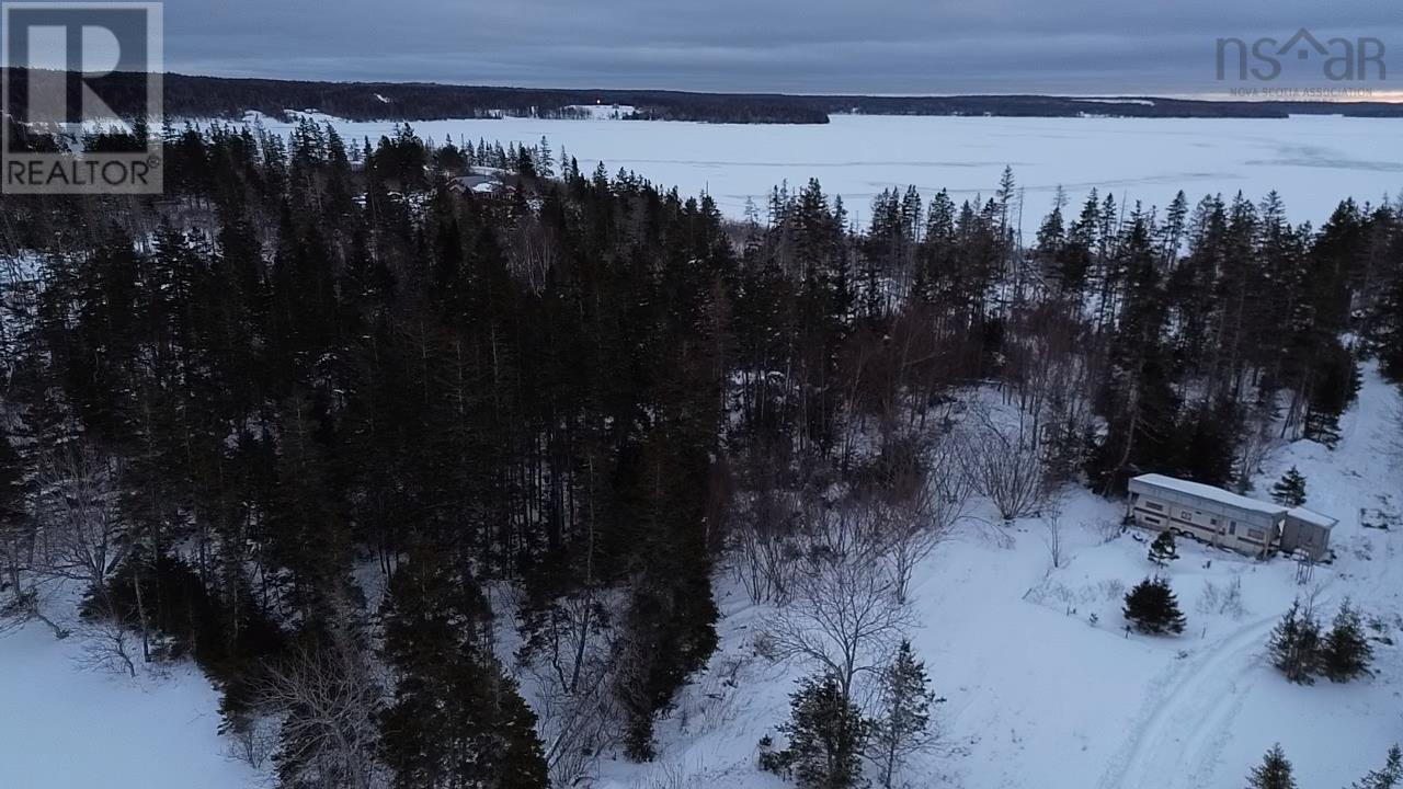 Property 9 of 10 of Northside Loch Lomond Road