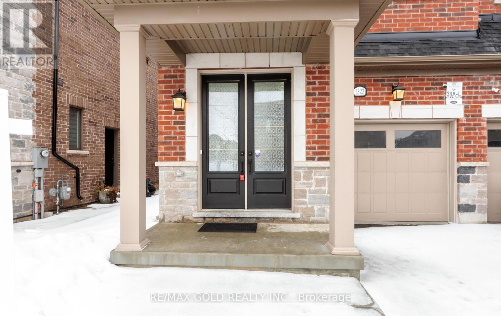 1322 HAMMAN WAY - Photo 3 of 50, Milton (FO Ford), Ontario