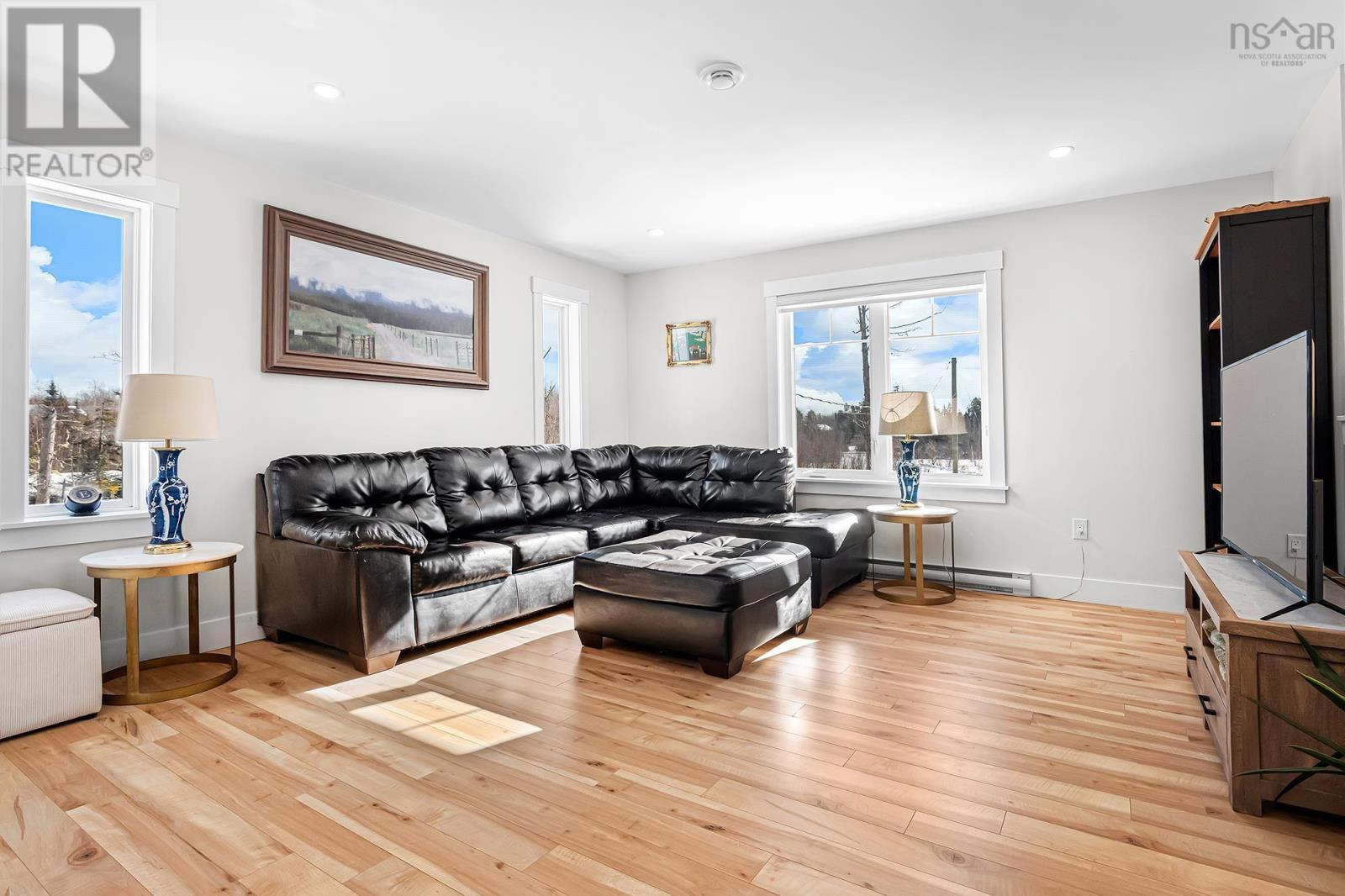 212 Norman Boulevard - Photo 3 of 32, Hammonds Plains, Nova Scotia