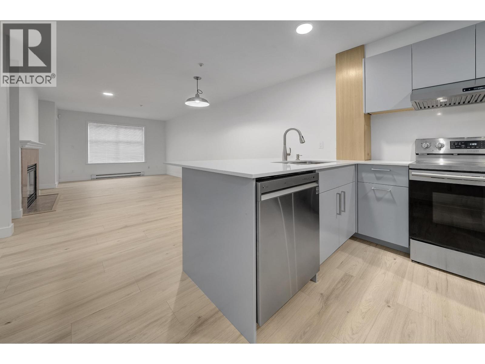 201 1011 W KING EDWARD AVENUE, Vancouver