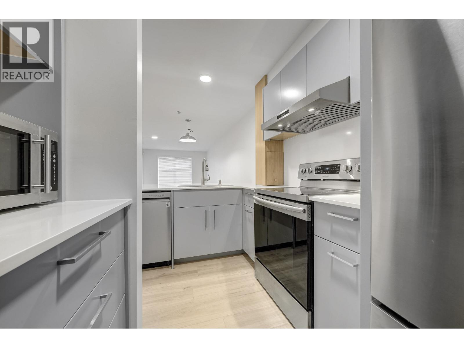 201 1011 W KING EDWARD AVENUE, Vancouver