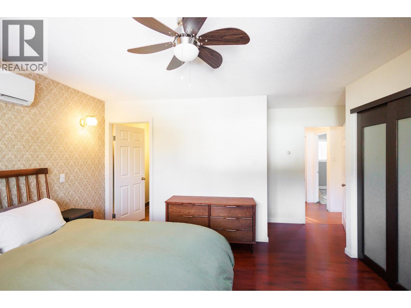 4941 GAIR Avenue, Terrace