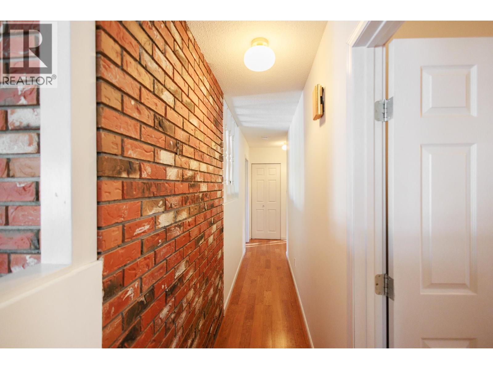 4941 GAIR Avenue, Terrace