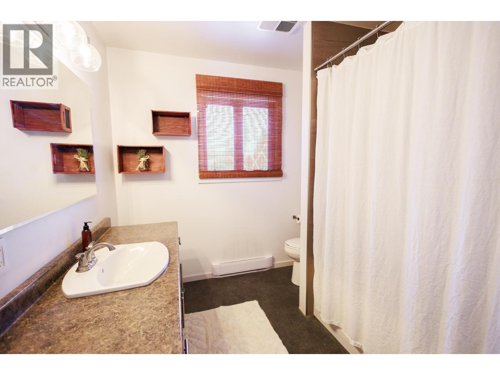 4941 GAIR Avenue, Terrace