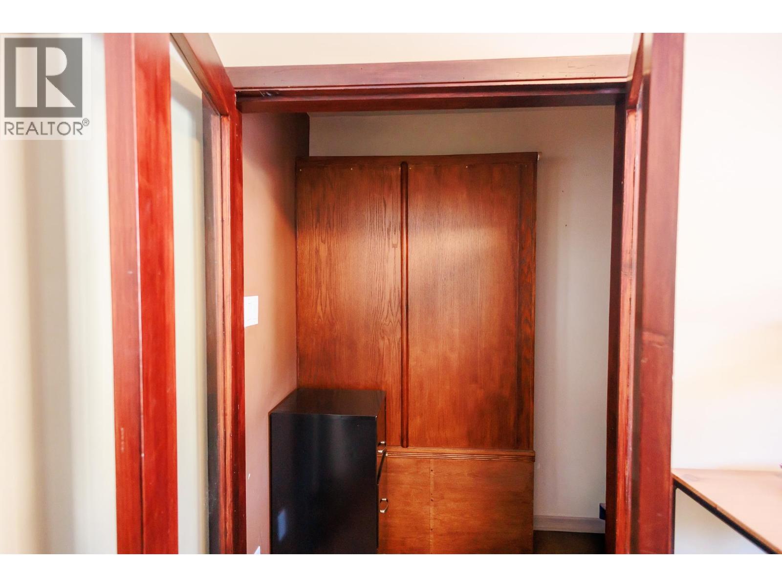 4941 GAIR Avenue, Terrace