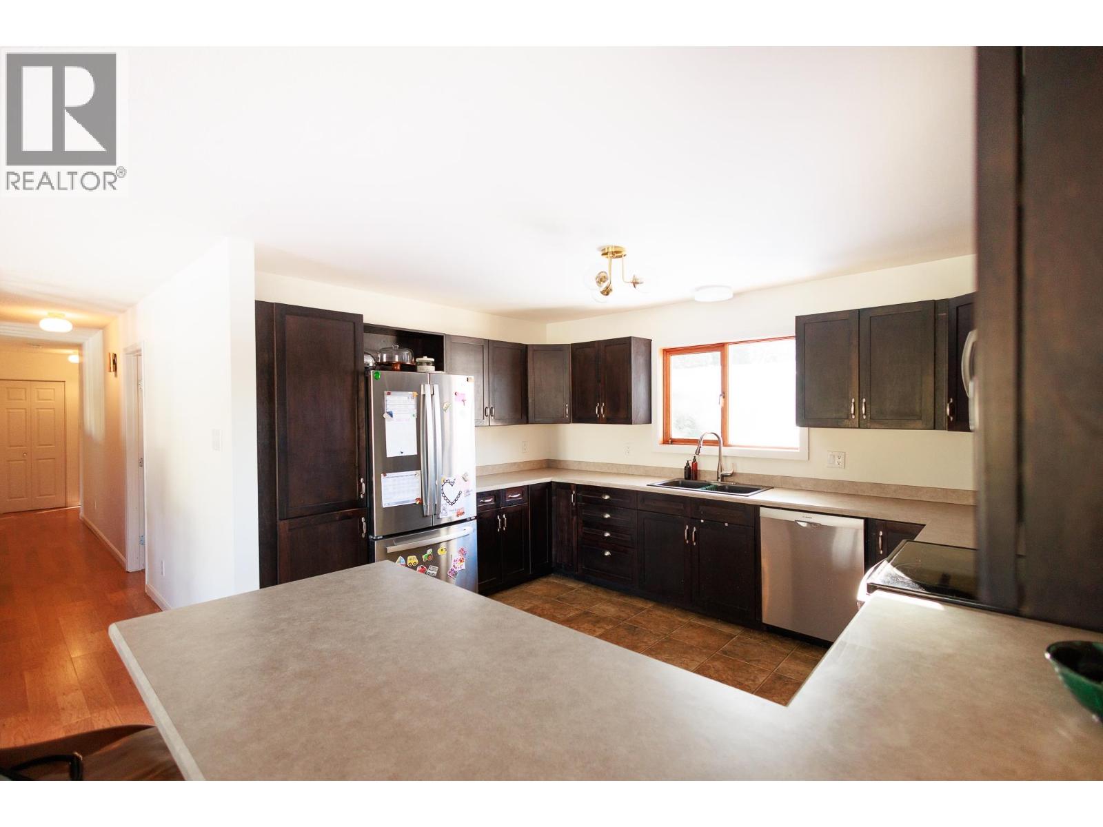 4941 GAIR Avenue, Terrace