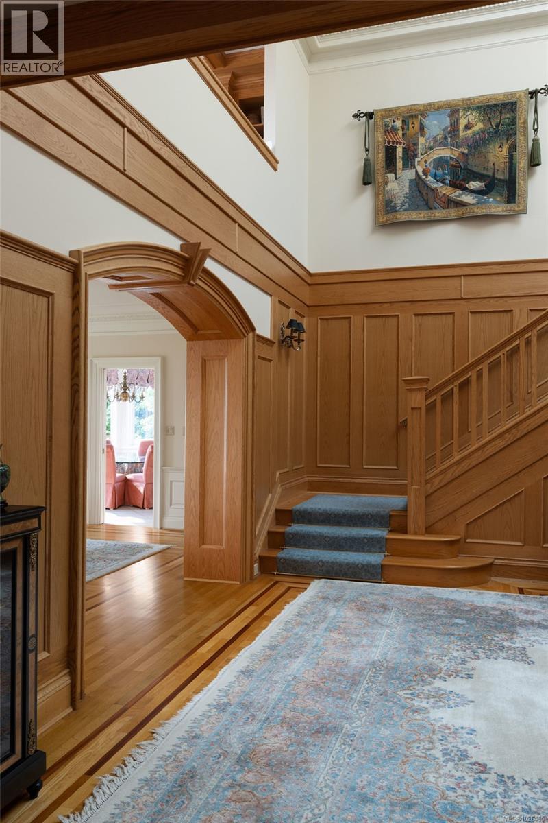  1580 Beach Drive, Oak Bay