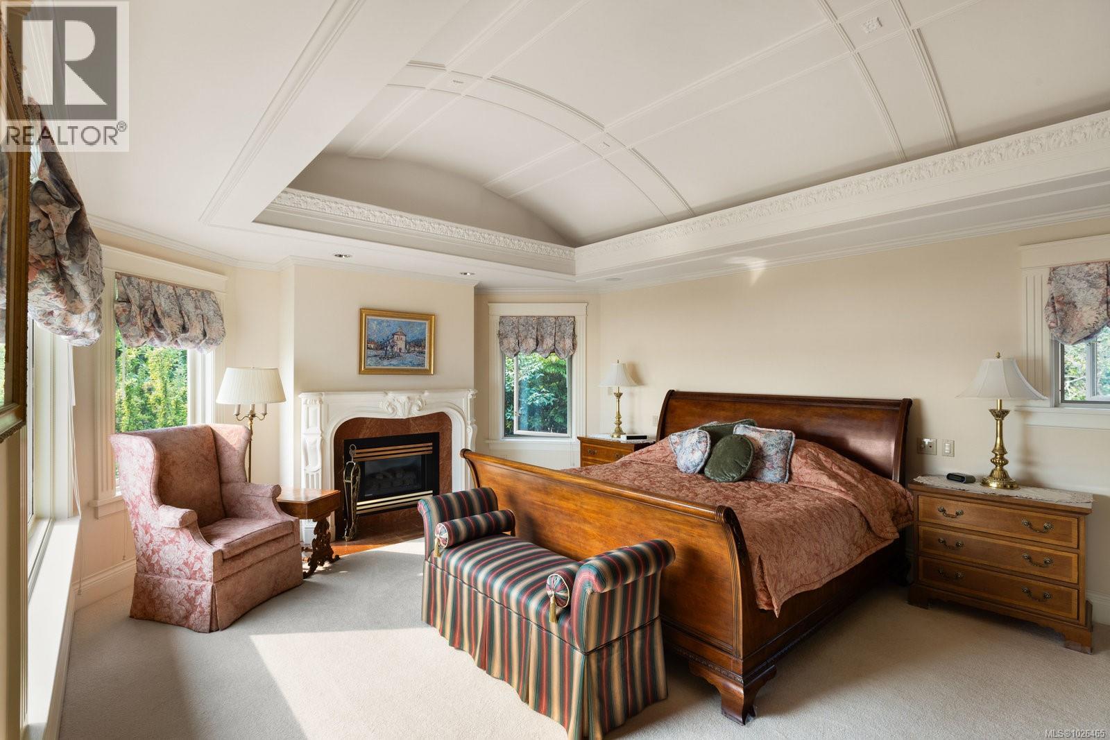  1580 Beach Drive, Oak Bay