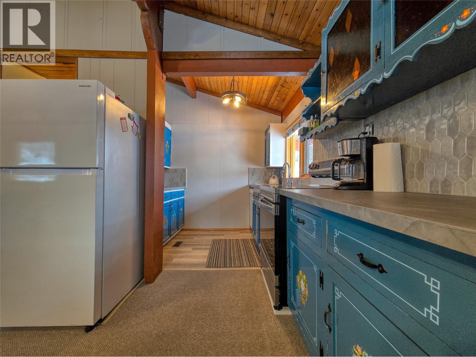 1721 8TH Avenue, Invermere