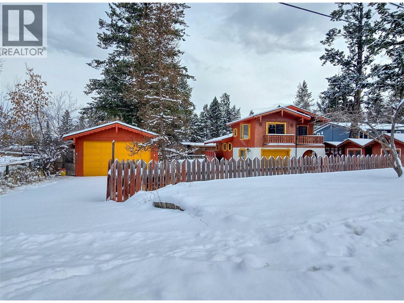 1721 8TH Avenue, Invermere