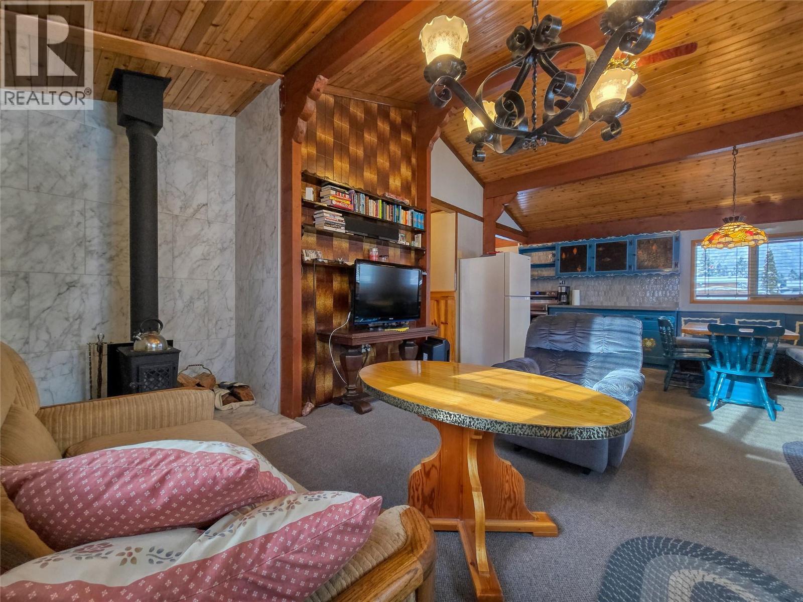 1721 8TH Avenue, Invermere