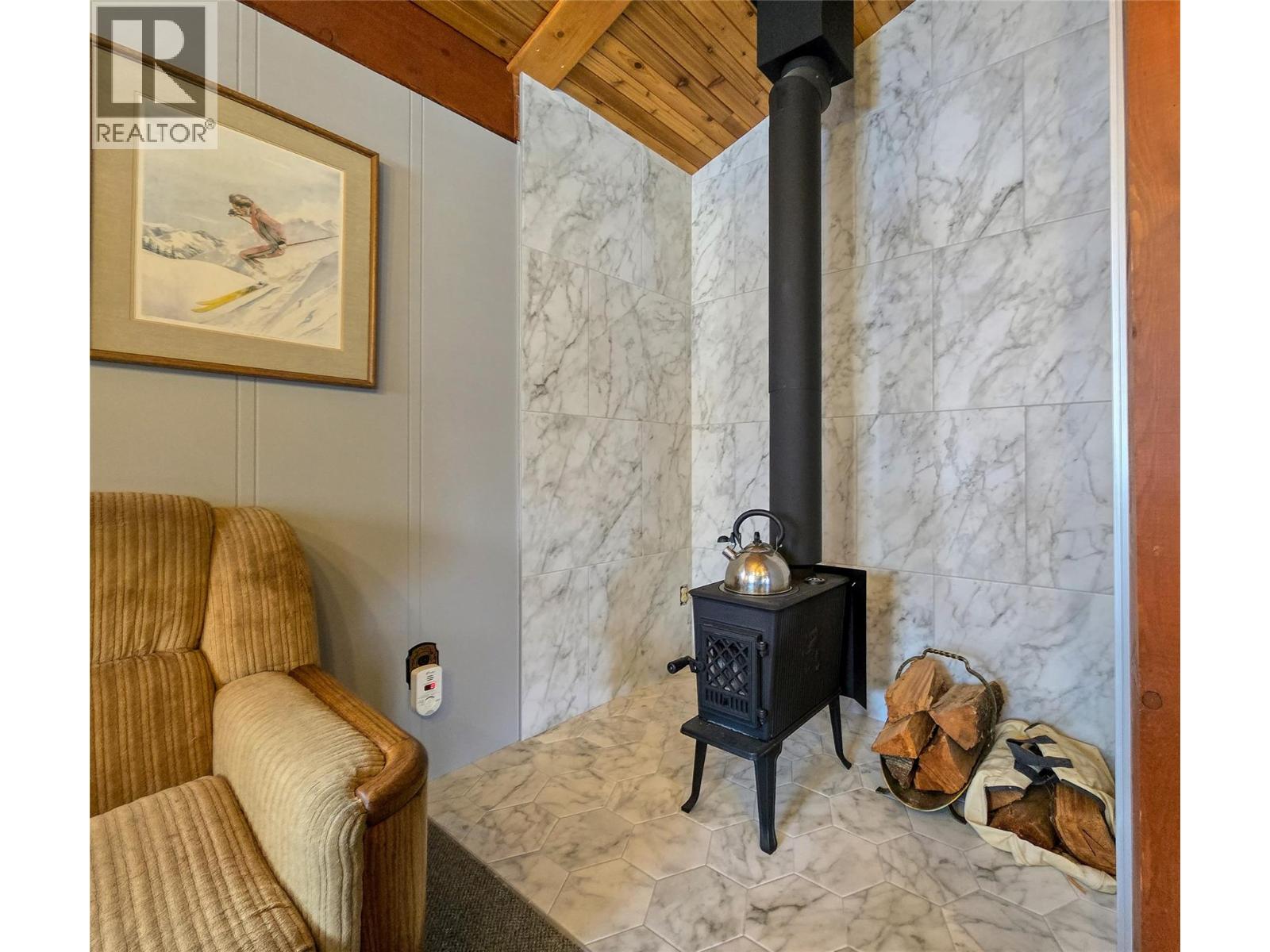 1721 8TH Avenue, Invermere